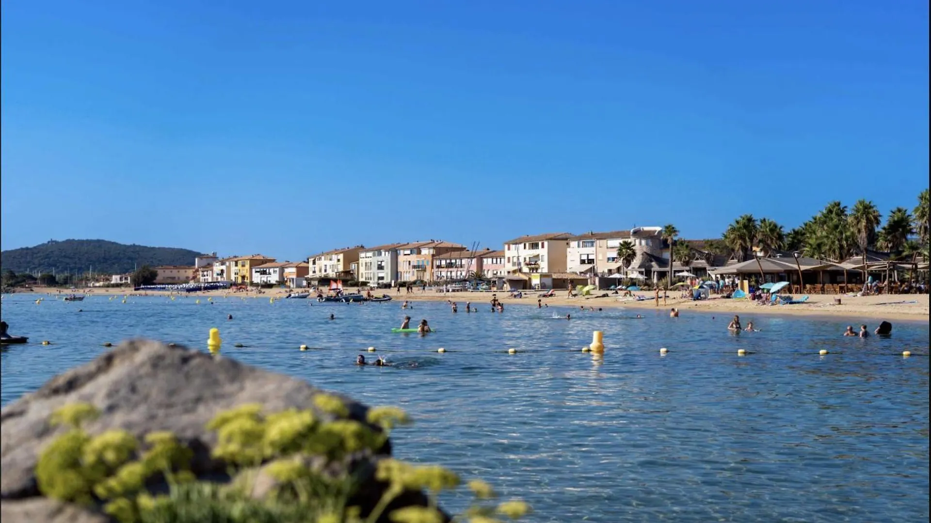 Maison de pêcheur avec amarrage Grimaud France