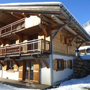 https://la-bartavelle.hotels-rhonealpes.com